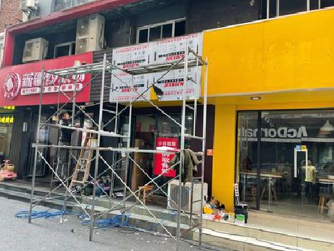 武穴制作广告招牌如何避免它发黄？